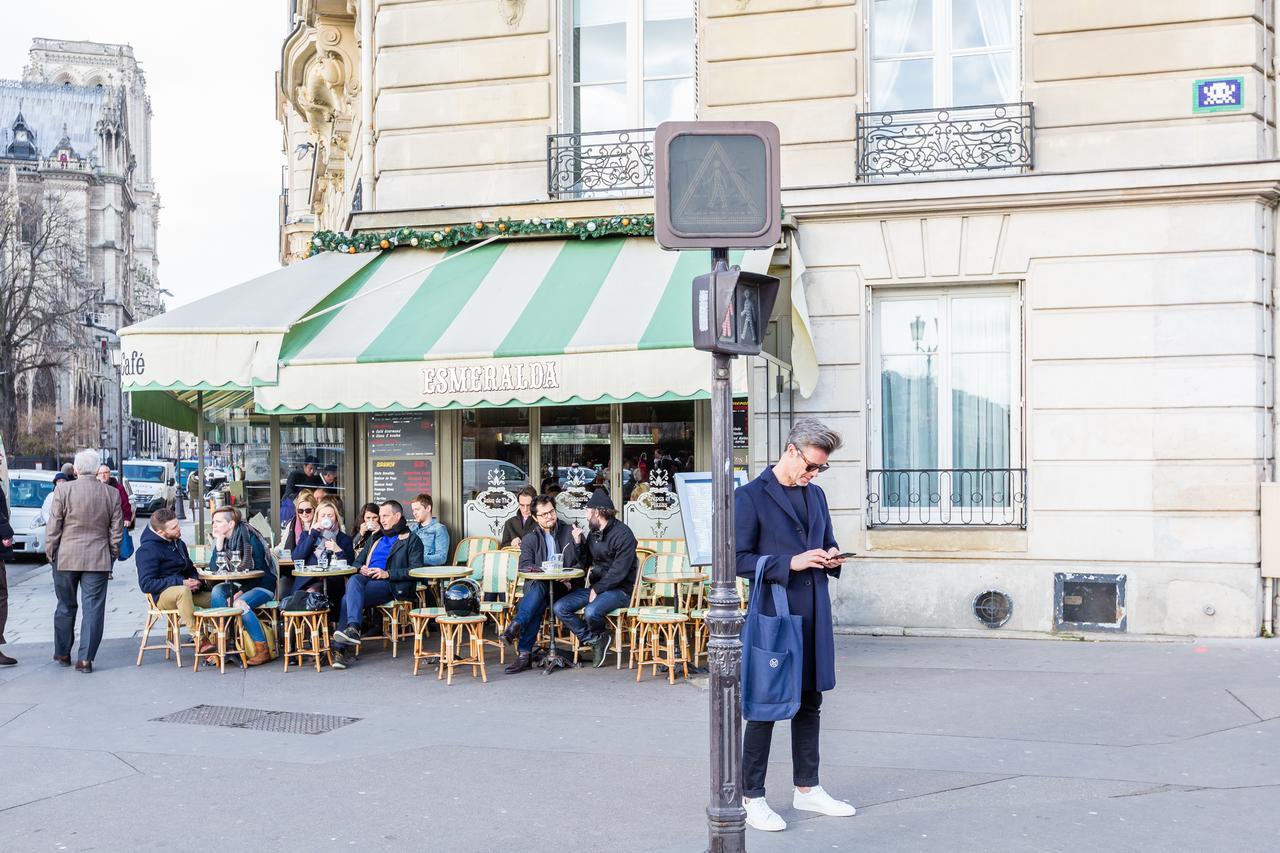 Veeve - Overlooking The Seine On Ile De La Cite Paris Exterior foto